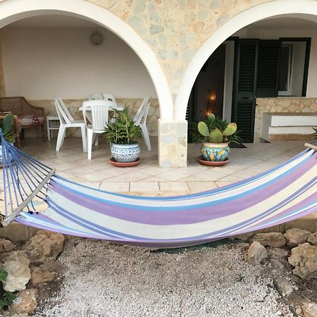 Villa Ceni - Appartamenti Con Camere, Cucina, Wc E Terrazza Sul Mare In Villa Con Piscina, Giardino E Parcheggio Маринелла Экстерьер фото