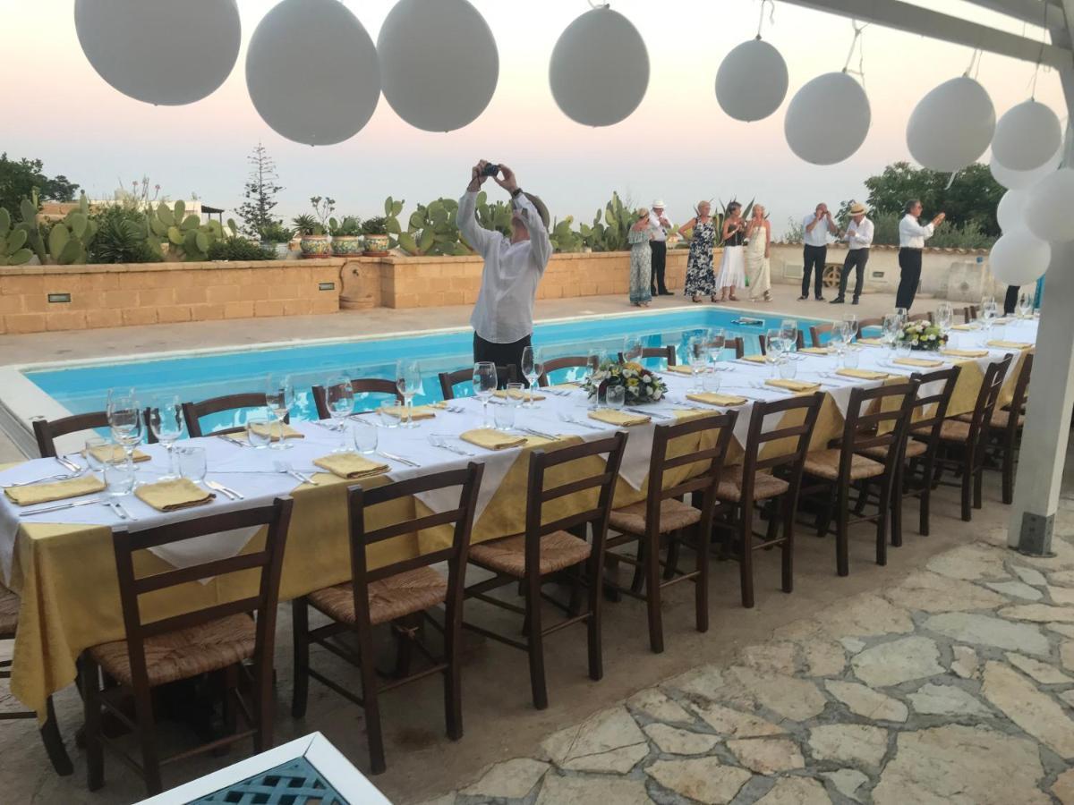 Villa Ceni - Appartamenti Con Camere, Cucina, Wc E Terrazza Sul Mare In Villa Con Piscina, Giardino E Parcheggio Маринелла Экстерьер фото