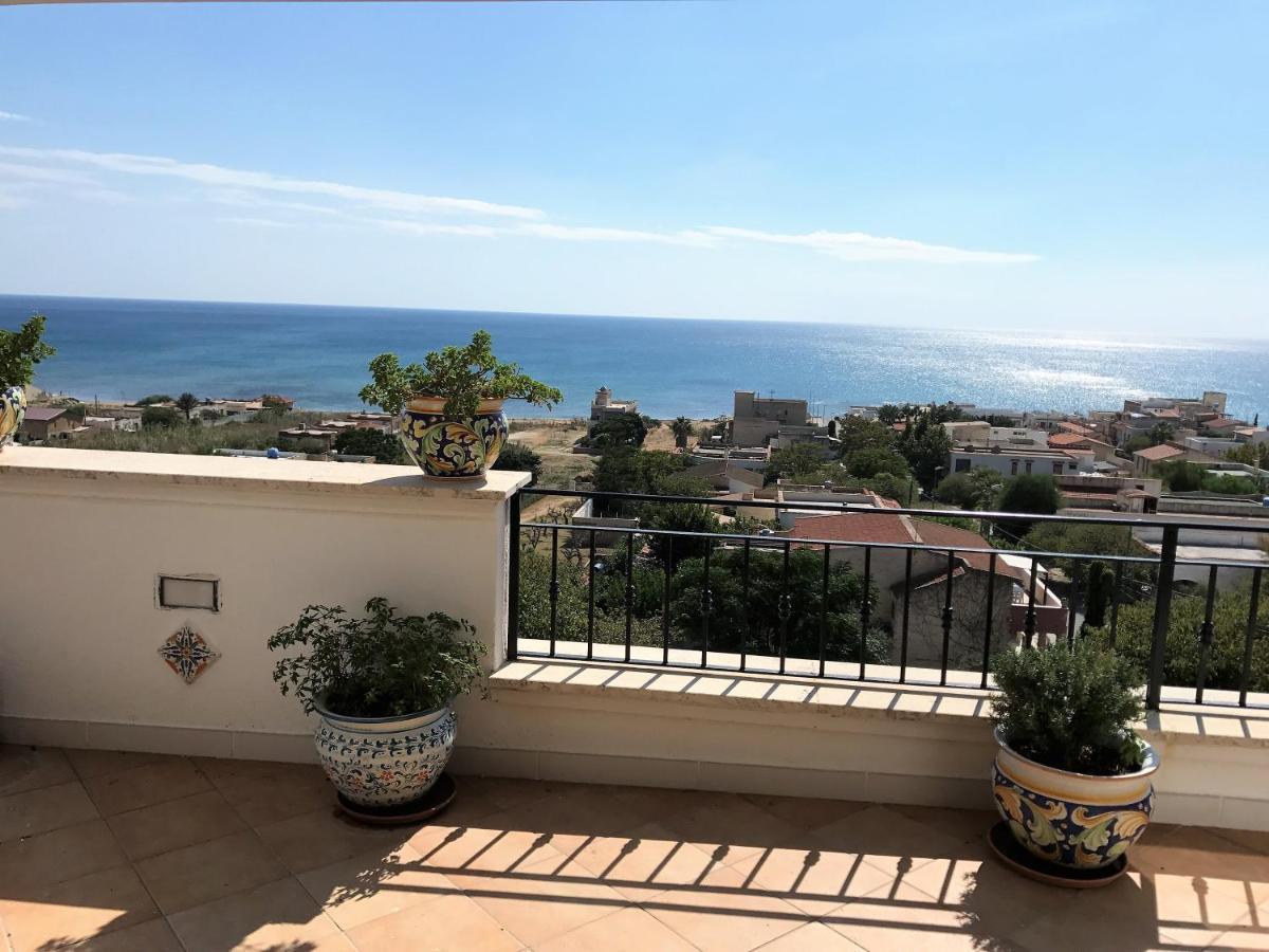 Villa Ceni - Appartamenti Con Camere, Cucina, Wc E Terrazza Sul Mare In Villa Con Piscina, Giardino E Parcheggio Маринелла Экстерьер фото