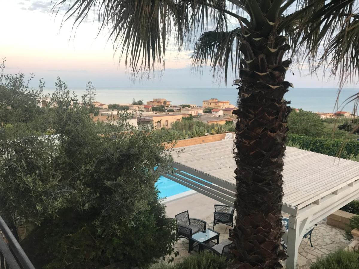 Villa Ceni - Appartamenti Con Camere, Cucina, Wc E Terrazza Sul Mare In Villa Con Piscina, Giardino E Parcheggio Маринелла Экстерьер фото