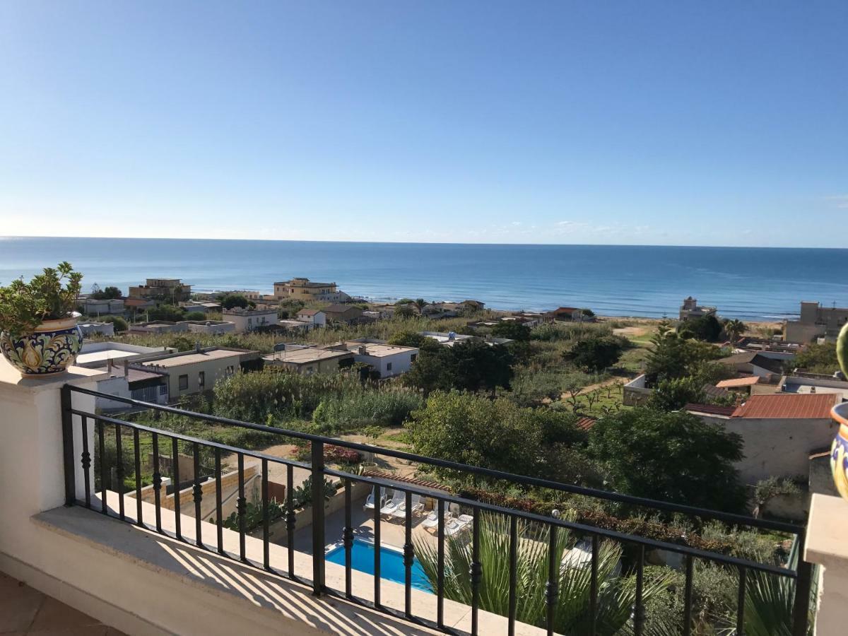 Villa Ceni - Appartamenti Con Camere, Cucina, Wc E Terrazza Sul Mare In Villa Con Piscina, Giardino E Parcheggio Маринелла Экстерьер фото